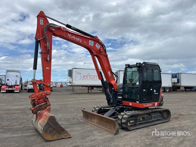 2013 Kubota KX080-3S Tracked Excavator