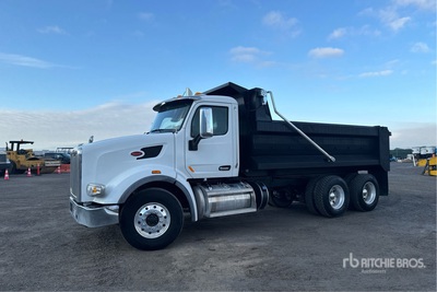 2021 Peterbilt 567 6x4 を見 Dump Truck