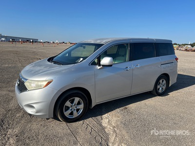 2014 Nissan Quest ميكروباص