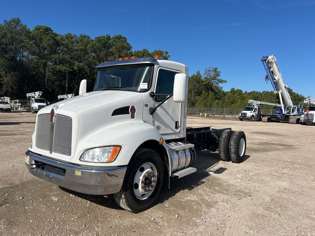 2019 Kenworth T370 4x2 Cab and Chassis