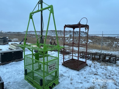 Quantity of (2) Material Lifting Baskets Różne. Osprzęt budowlany