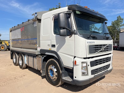 2010 Volvo FM13 6x4 Sleeper T/A Dump Truck