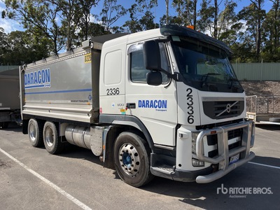 2011 Volvo FM13 6x4 Sleeper Tipper Truck