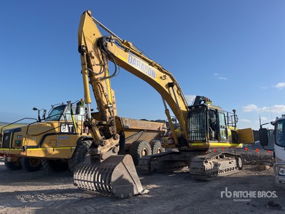 2018 Komatsu PC350LC-8M0 Excavatrice sur chenilles