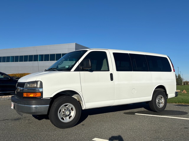 2010 Chevrolet Express 12 Passenger Van 2010 Chevrolet Express 12 Passenger Van