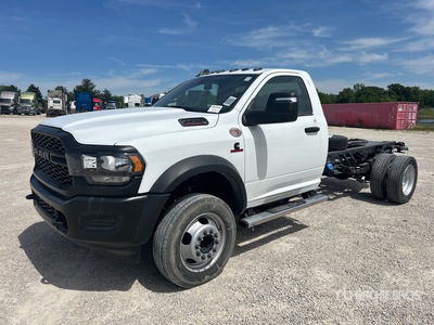 2024 Ram 5500 4x4 Cabine en chassis (Unused)