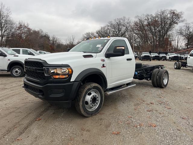2024 Ram 5500 4x4 Cab and Chassis (Unused)