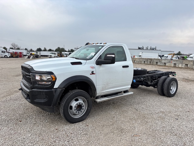 2024 Ram 5500 4x4 Cab and Chassis (Unused)