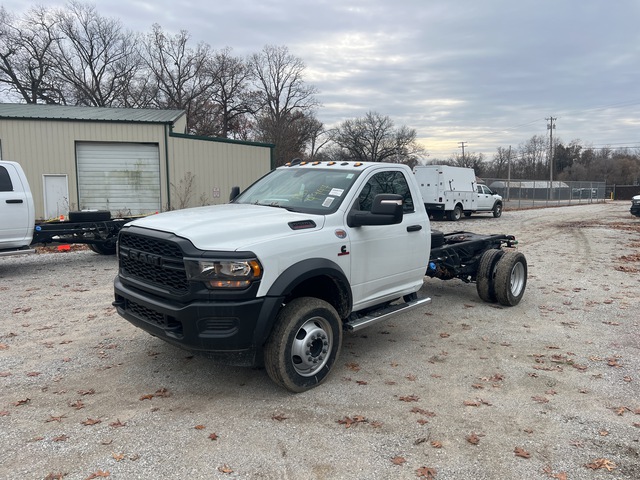 2024 Ram 5500 4x4 Cab and Chassis (Unused)