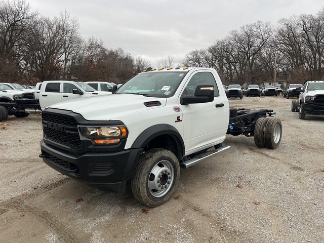 2024 Ram 5500 4x4 Cab and Chassis (Unused)