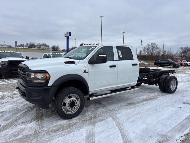 2024 Ram 5500 4x4 Crew Cab Cab and Chassis (Unused)