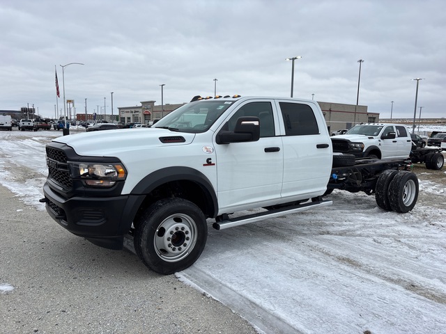 2024 Ram 5500 4x4 Crew Cab Cab and Chassis (Unused)