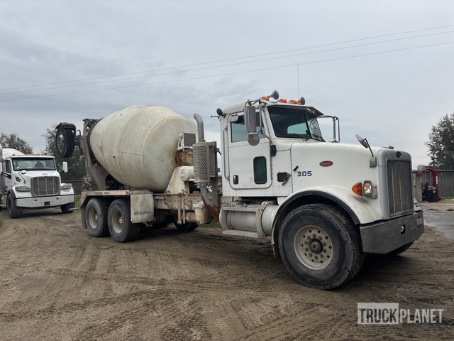 CAMIóN REVOLVEDOR 2006 PETERBILT MCNEILUS 10.5 CYD