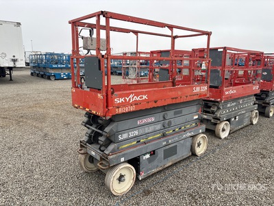 2012 Skyjack SJ 3226 Electric Elevador de tijera