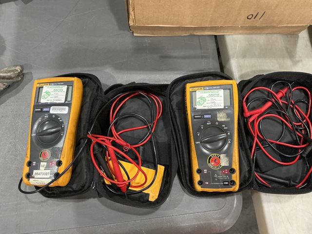 (18) Fluke 77III Multimeters