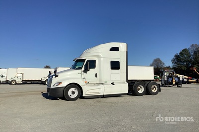 2019 International LT625 6x4 تراكتور شاحنة كابينة النوم (ثنائية المحور)