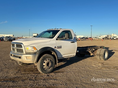 2015 Ram 5500 Heavy Duty 4x4 Cab and Chassis
