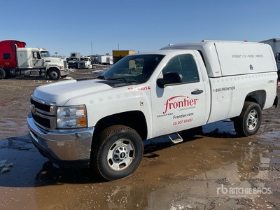 2013 Chevrolet Silverado 2500HD WT 4x4 Pickup (Inoperable)
