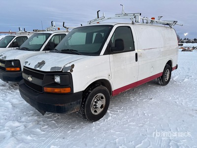 2011 Chevrolet Express 2500 4x2 Fourgon cargo (Inoperable)