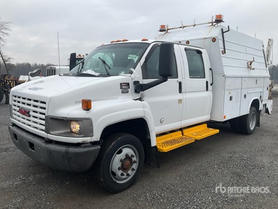 2008 GMC C5500 4x2 Crew Cab Service Truck