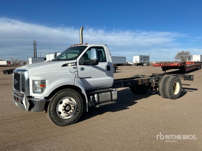 2016 Ford F-750 4x2 Cabine en chassis