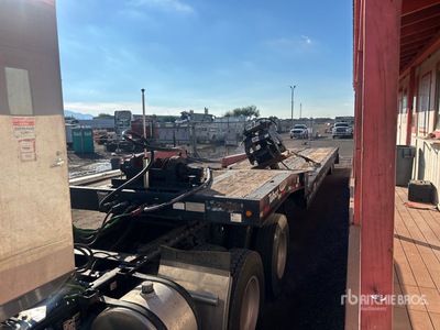 2007 Talbert 48 ft T/A Sliding Axle Trailer