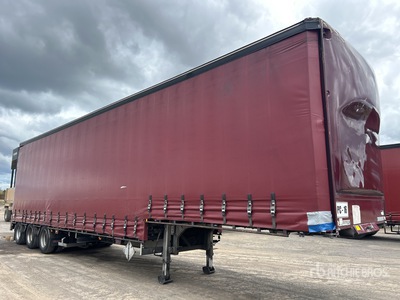 2004 Krueger 13.3 m Tri/A Step Deck Curtain Side Trailer