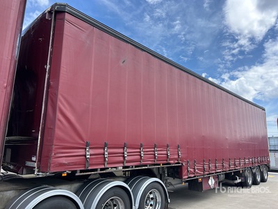 2004 Krueger Tautliner Trailer