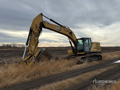 2022 Cat 326 Tracked Excavator