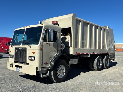 2003 Peterbilt 320 6x4 Rear Loader Autocarro per rifiuti