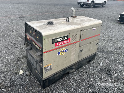 2004 Lincoln Vantage 500 575 A Skid-Mounted Multi-Process Soudeuse à moteur