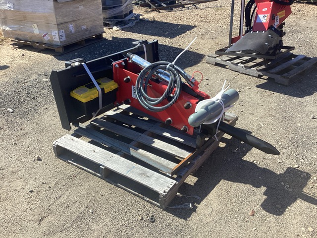 Raytree RMH680 Skid Steer Hydraulic Hammer - Unused Raytree RMH680 Skid Steer Hydraulic Hammer - Unused