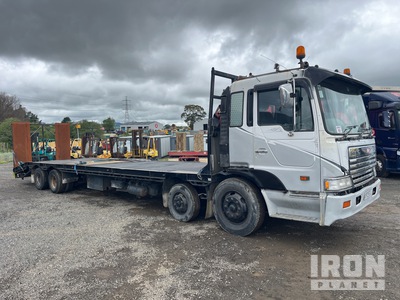 1995 Hino FW 8x4 Twin-Steer شاحنة مسطحة