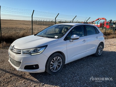 2015 Citroen C4 Blue Hdi سيارة