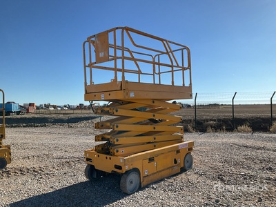 2010 Haulotte Compact12 Electric Elevador de tijera