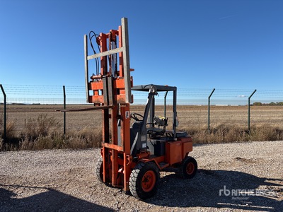 Ausa CE16 4x2 Rough Terrain Forklift