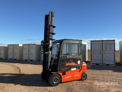 2013 Clark GEX30 Electric Forklift