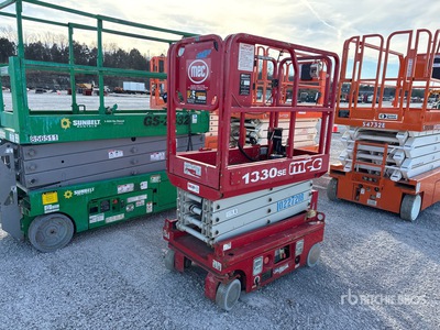 2018 MEC 1330SE Electric Scissor Lift