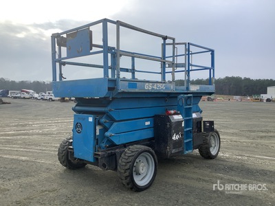 2014 Genie GS4390RT 4x4 Diesel Scissor Lift