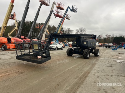 2013 JLG 800A 4WD Dual Fuel Articulating Boom Lift
