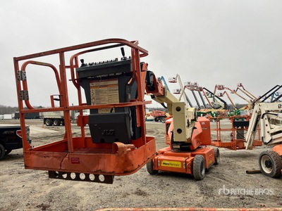 2013 JLG E400AJPN 2WD Electric Articulating Boom Lift