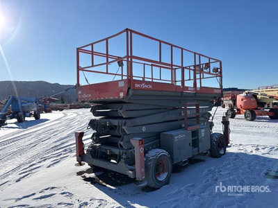 2013 Skyjack SJ9250RT 4x4 Dual Fuel Scissor Lift