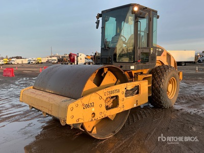 2009 Cat CS-56 Gladde trommelpers