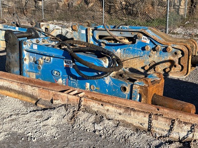 2023 Okada TOP400 Hydraulic Breaker