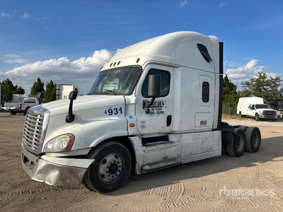 2018 Freightliner Cascadia 125 6x4 T/A Sleeper Truck Tractor