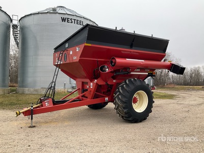 2014 Parker 624 600 bu S/A Grain Cart
