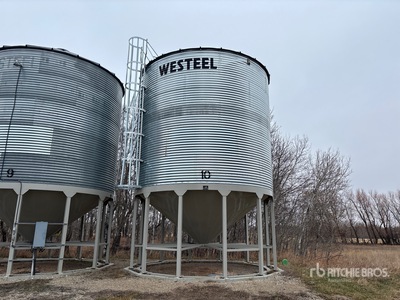 Westeel +/- 6500 bu 5 Ring Hopper Grain Bin