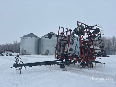 2012 Versatile C700 42 ft Cultivator