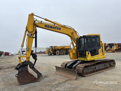 2017 Komatsu PC138USLC-11 حفارة بجنزير