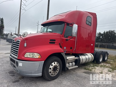 2016 Mack CXU613 Pinnacle 6x4 Tracteur Routier Couchette (Inoperable)